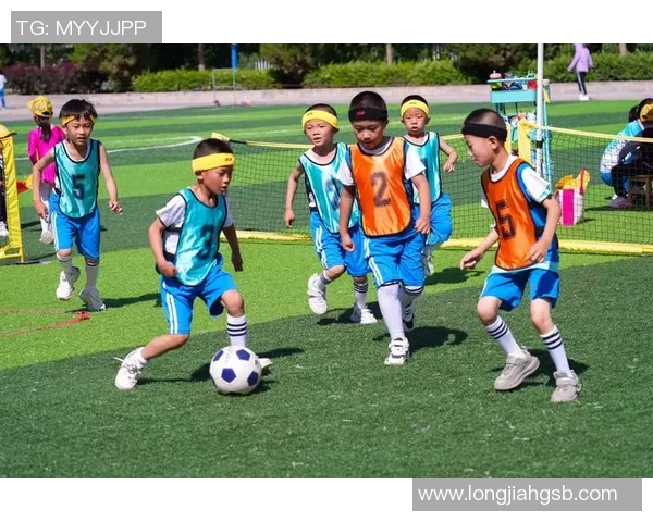 足球明星玩具小游戏带你体验绿茵场上的激情与乐趣尽享足球魅力的无限可能